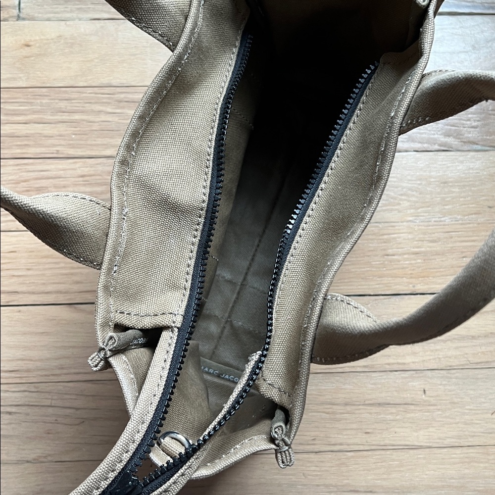 Marc Jacobs The Tote Bag Mini Canvas in Tan with White Logo - Picture 4 of 5